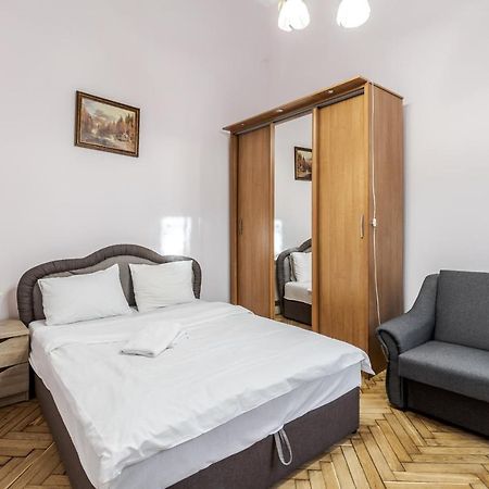 Striltsiv Apartment Лвив Екстериор снимка